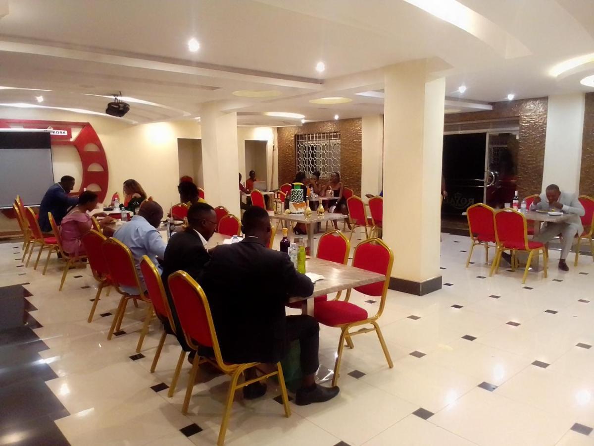Royal Park Hotel Jinja Ngoại thất bức ảnh