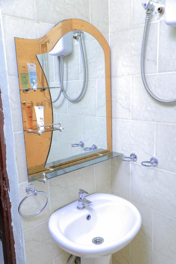 Royal Park Hotel Jinja Ngoại thất bức ảnh