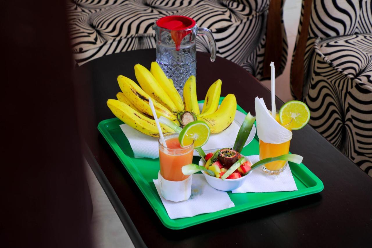 Royal Park Hotel Jinja Ngoại thất bức ảnh