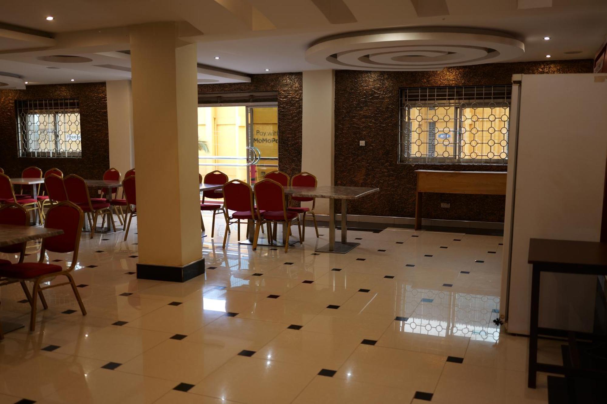 Royal Park Hotel Jinja Ngoại thất bức ảnh